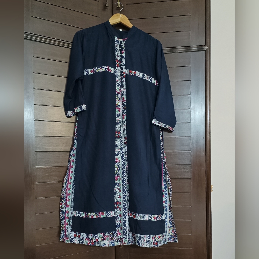 Women's Navy Blue Double Layered Printed Rayon Mandarin Collar Long Kurta - Picture 1 of 9
